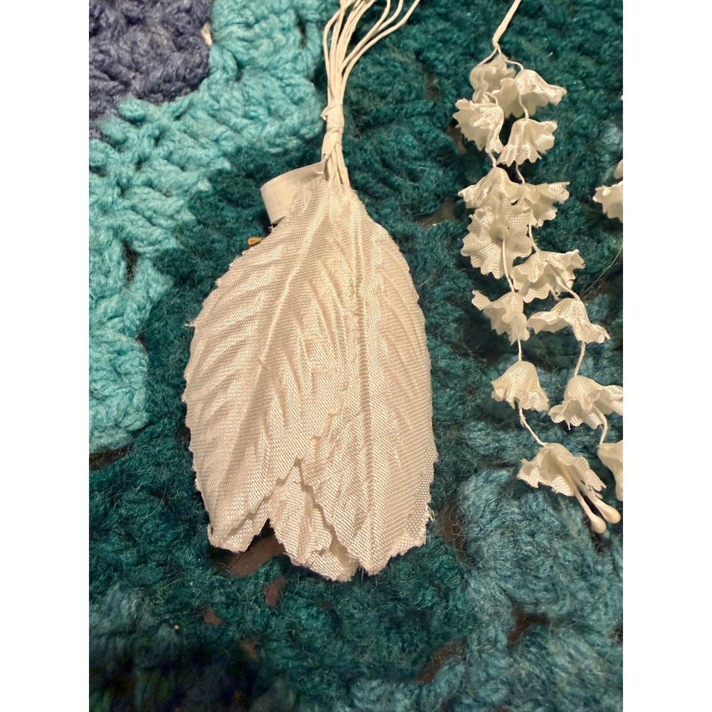 Vintage craft supplies Lily of the Valley Fabric Flower Stems and Leaves bundle - Picture 3 of 3